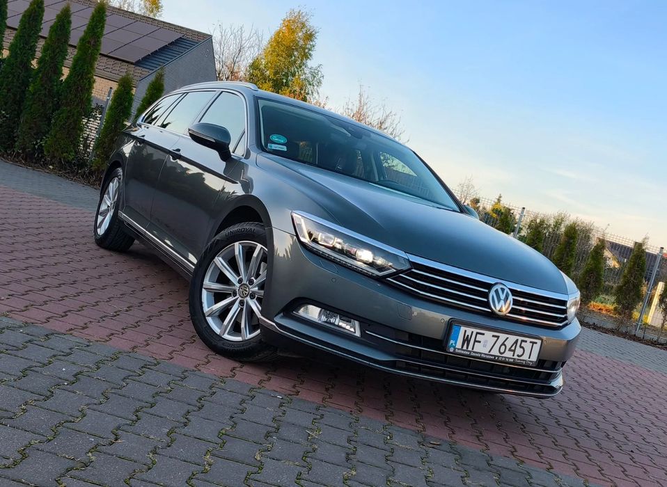 Volkswagen Passat 1,8 benzyna automat salon PL serwisowany bezwypadkowy grzane fotele