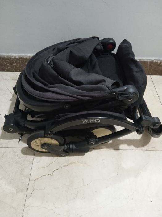прогулянкова коляска YOYA