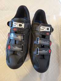 Sapatos de ciclismo " Sidi".