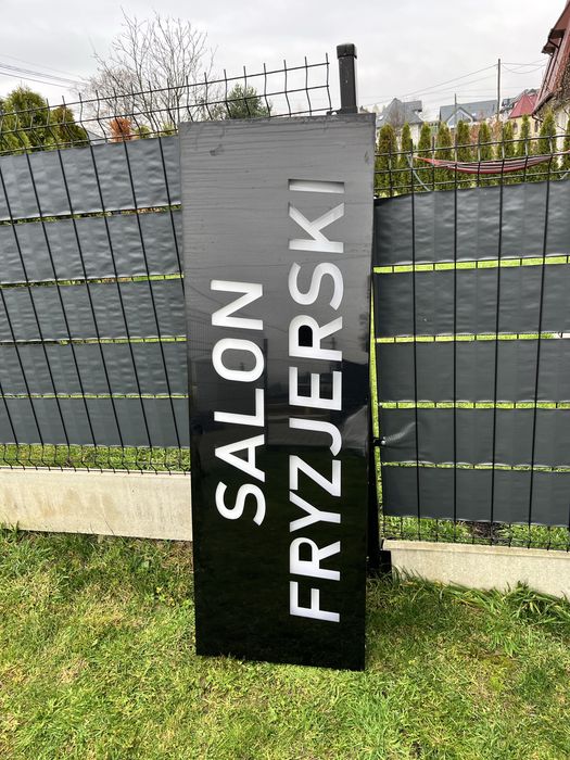 Szyld/reklama podswietlane