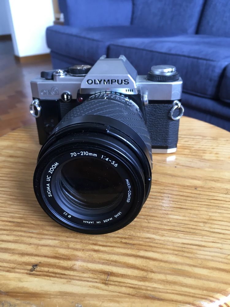Máquina fotográfica Olympus OMG