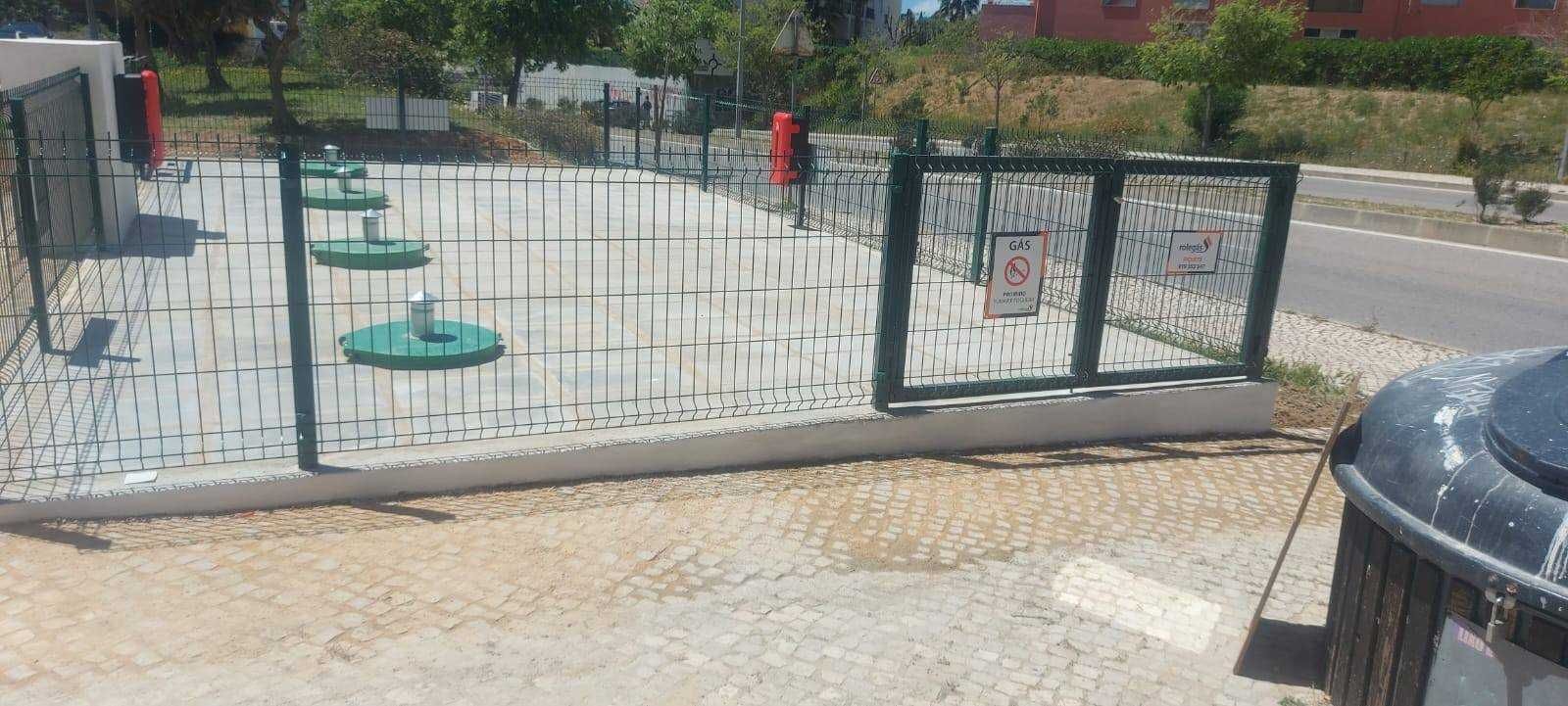 Serviços - Pedreiro, Vedações e Limpeza de Terrenos