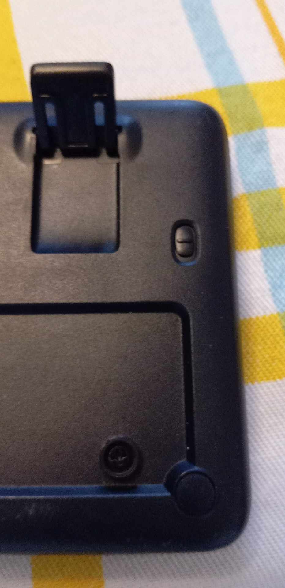 Vendo teclado sem fio, bluetooth, da logitech, a funcionar bem.