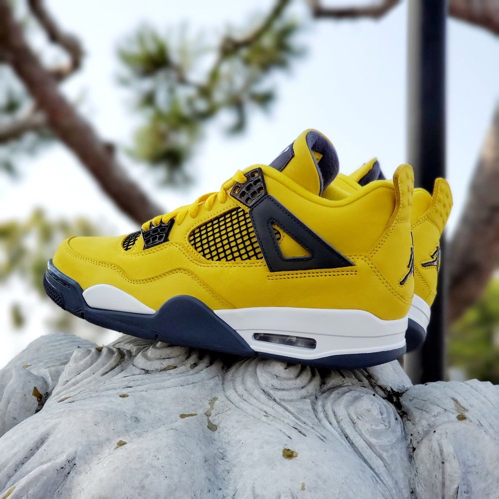 Кросівки Air Jordan 4 Retro Lightning Tour Yellow Джордан жовті ретро