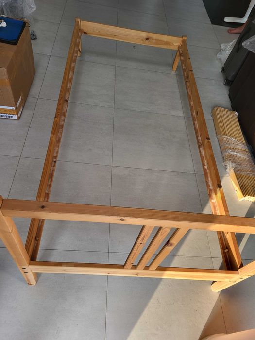 Łóżko drewniane stelaż IKEA