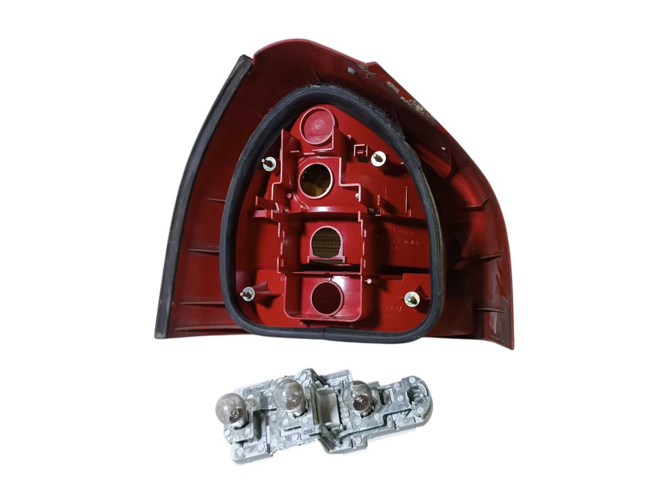 Lampa Prawy Tył Prawa Tylna Audi A3 8L Przedlift