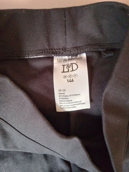 Czarne legginsy rozmiar 146