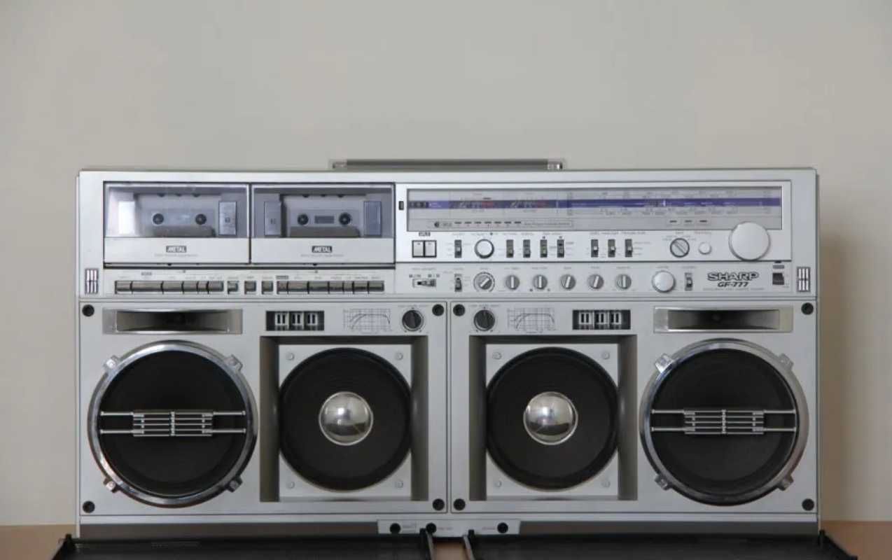 Sharp GF 777 boombox