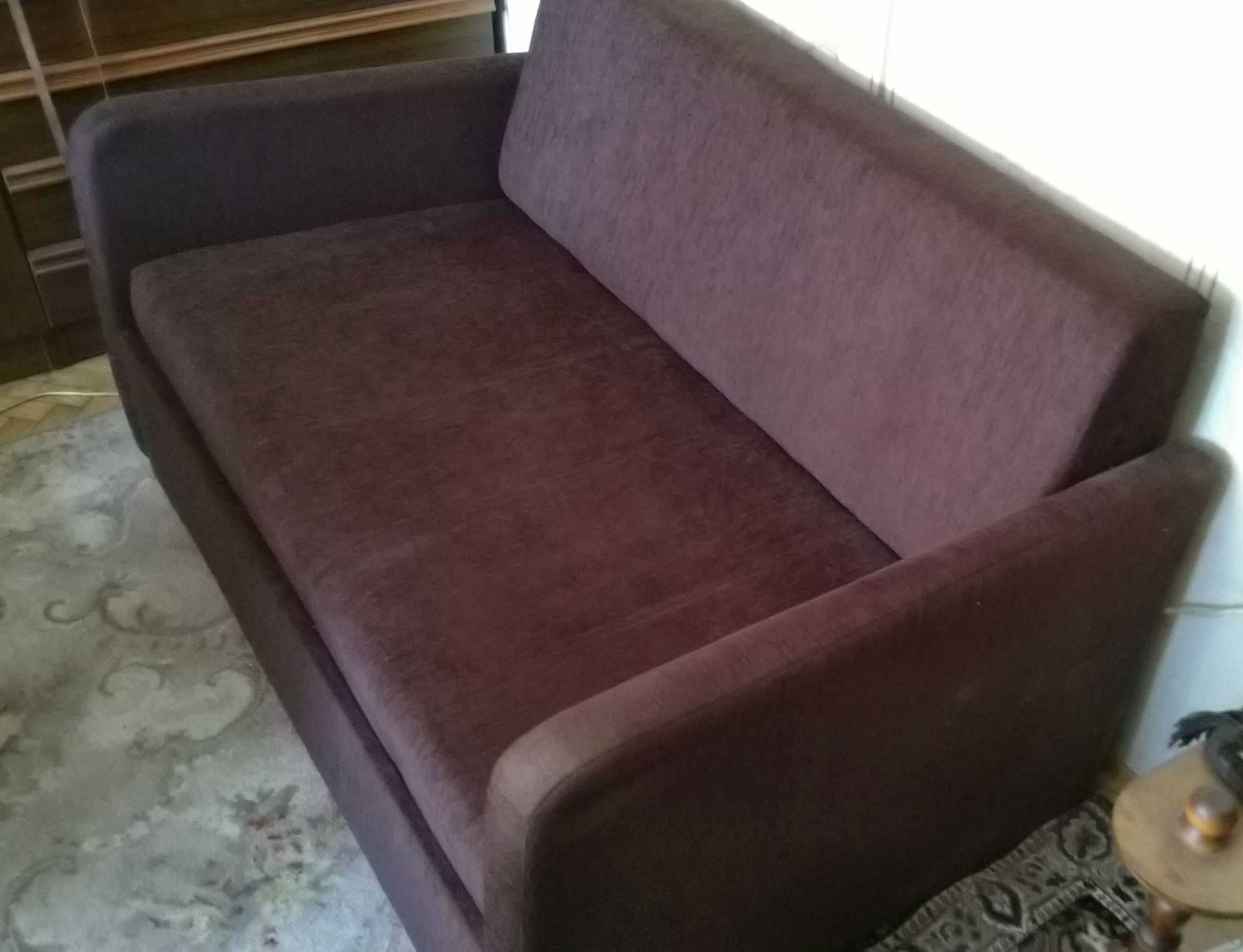 Sofa dwuosobowa rozkładana