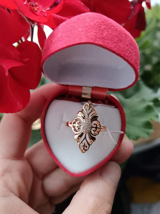 Pierścionek lilijka