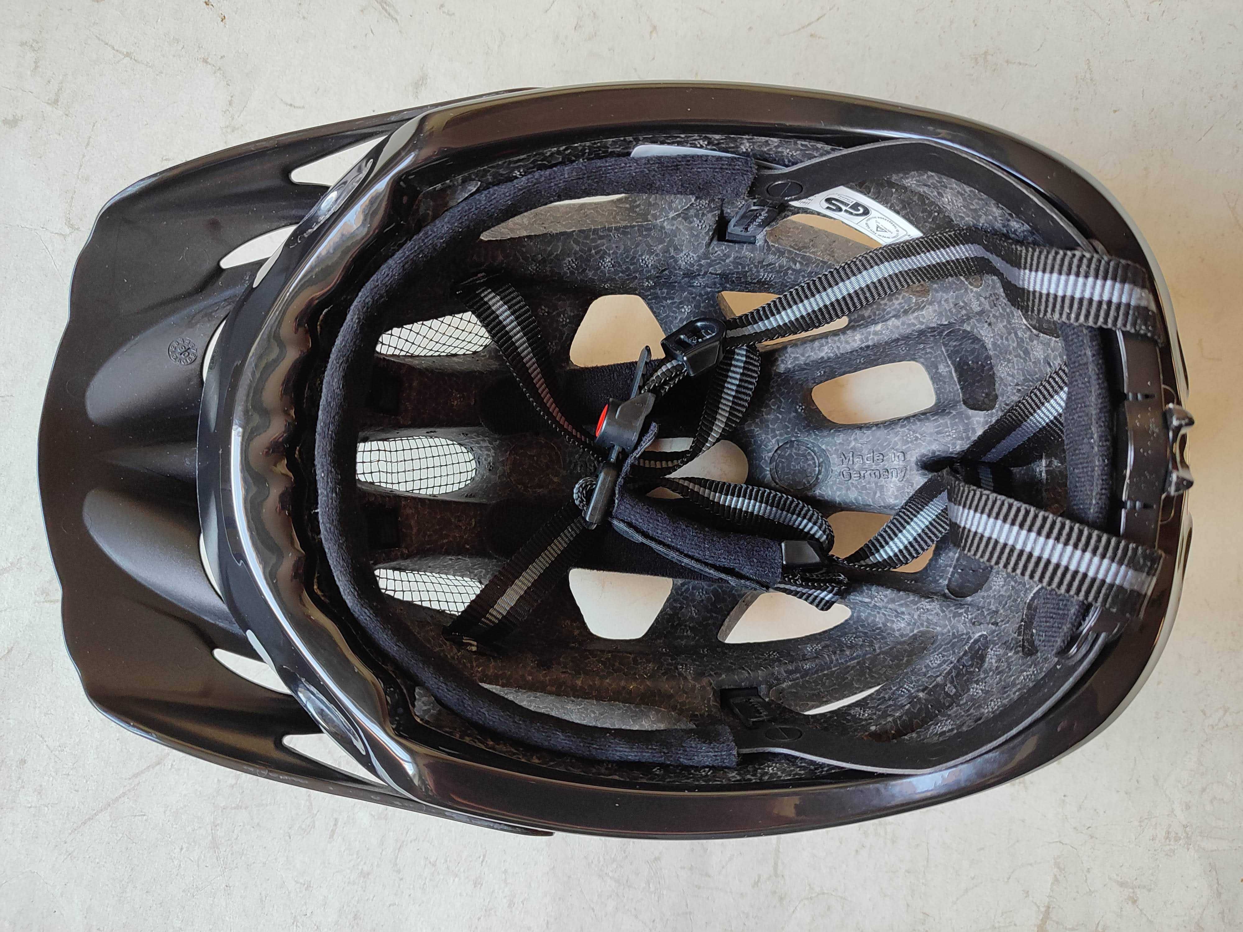 ВелоШолом UVEX ~52-59cm black велосипедний Шолом