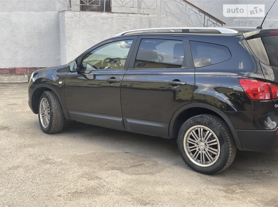 Кроссовер на 7 місць