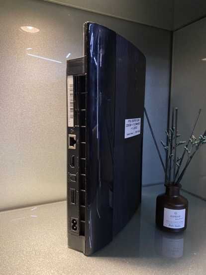 PS3 SUPER SLIM 320GB + 1 Jogo + 1 Comando
