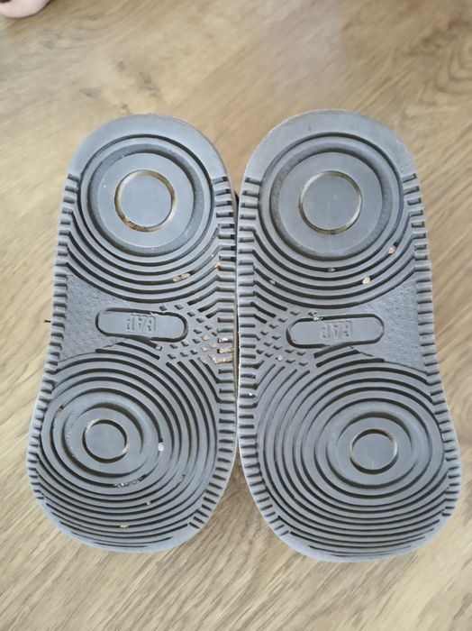 Buty dziecięce Gap r.7 (toddler) - polskie +/- 23, wkładka 14,5 cm