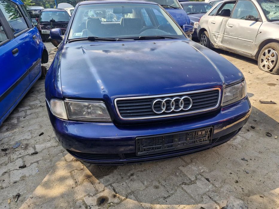AUDI A4 B5 - LZ5K - 1,9 D - pojazd na części: maska, zderzak, drzwi, szyby, lusterka, chłodnica ...