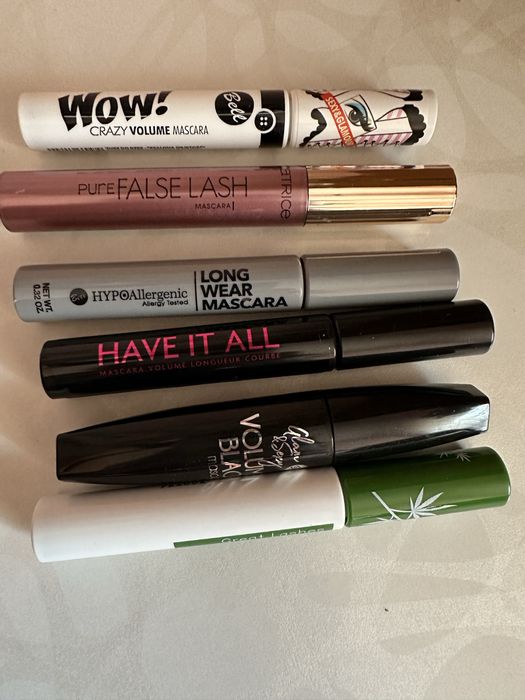 Косметика для дівчат