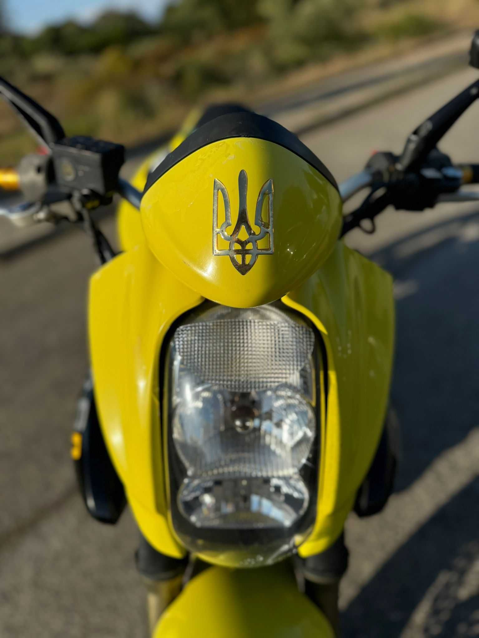 Kawasaki ER-6N revisão recente