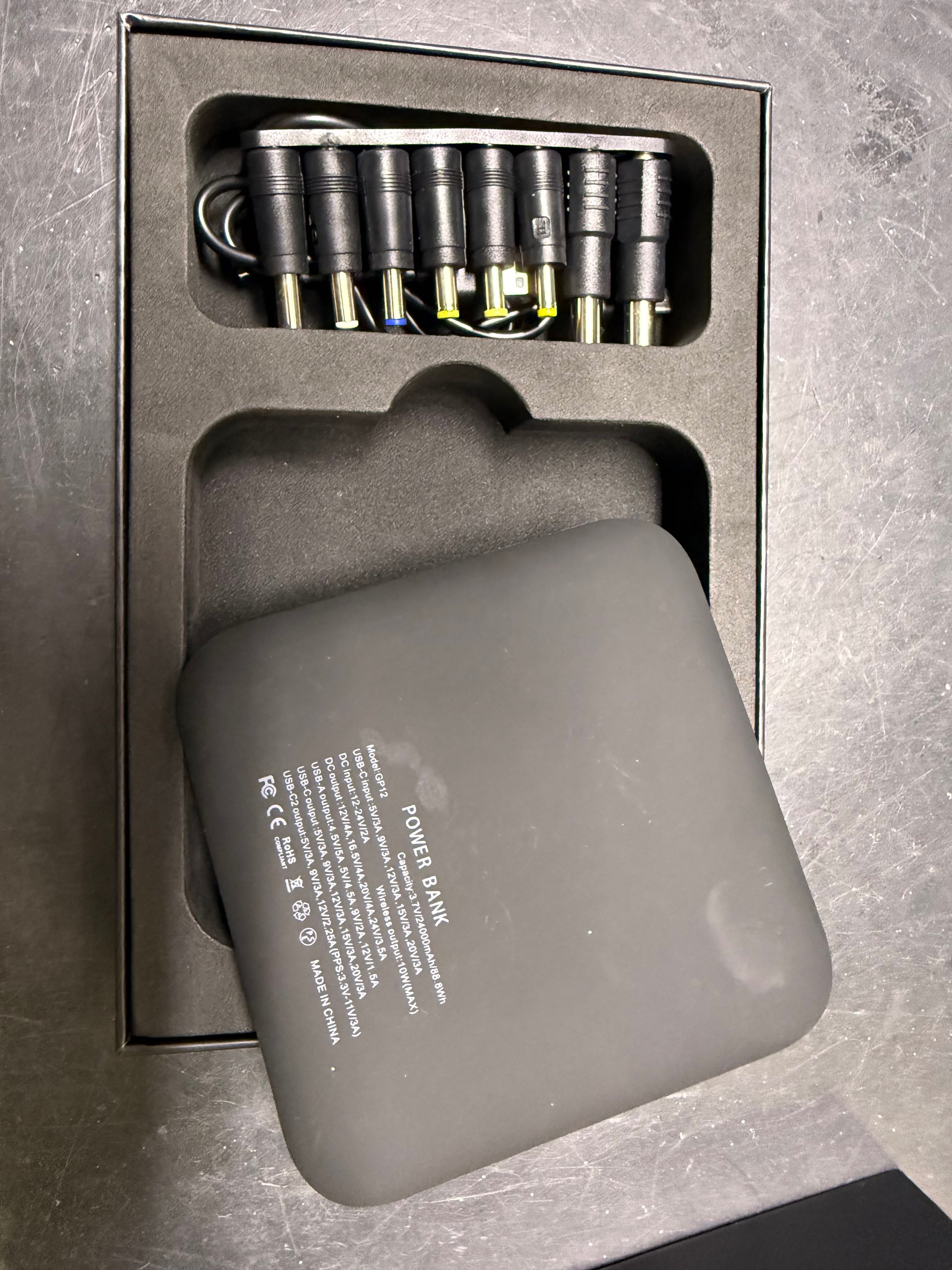 GP12 Павербанк для Ноутбука 24000 mAh