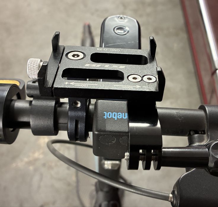 Uchwyt rowerowy na telefon i kamere Gub G-88