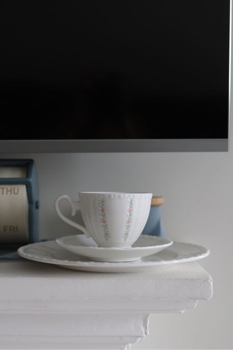 Вінтажний набір посуду