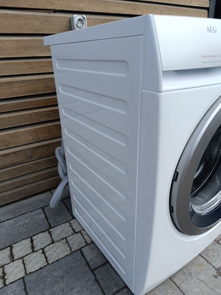 Пральна машина Aeg series 7000