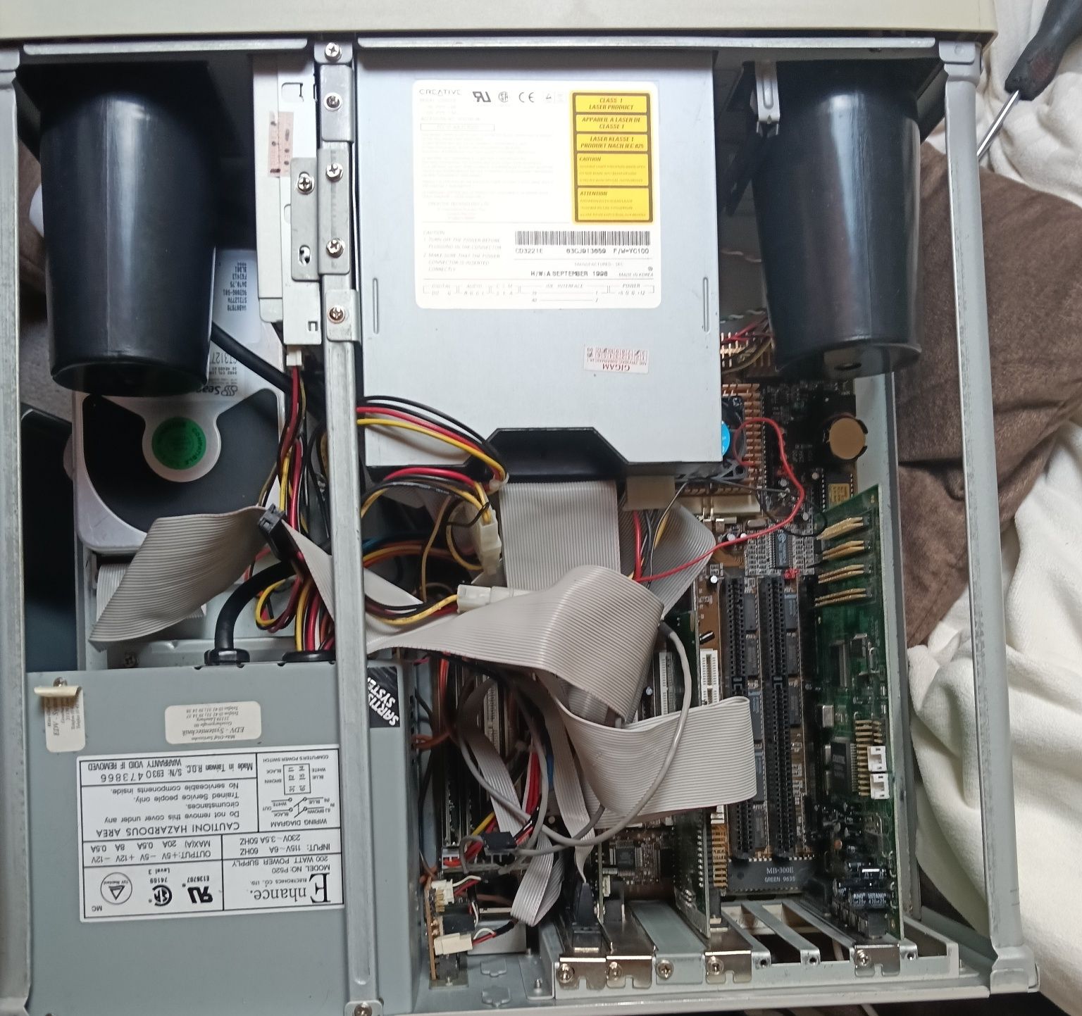 Stary komputer AT Pentium 120 ISA, 32 MB RAM,, OPL