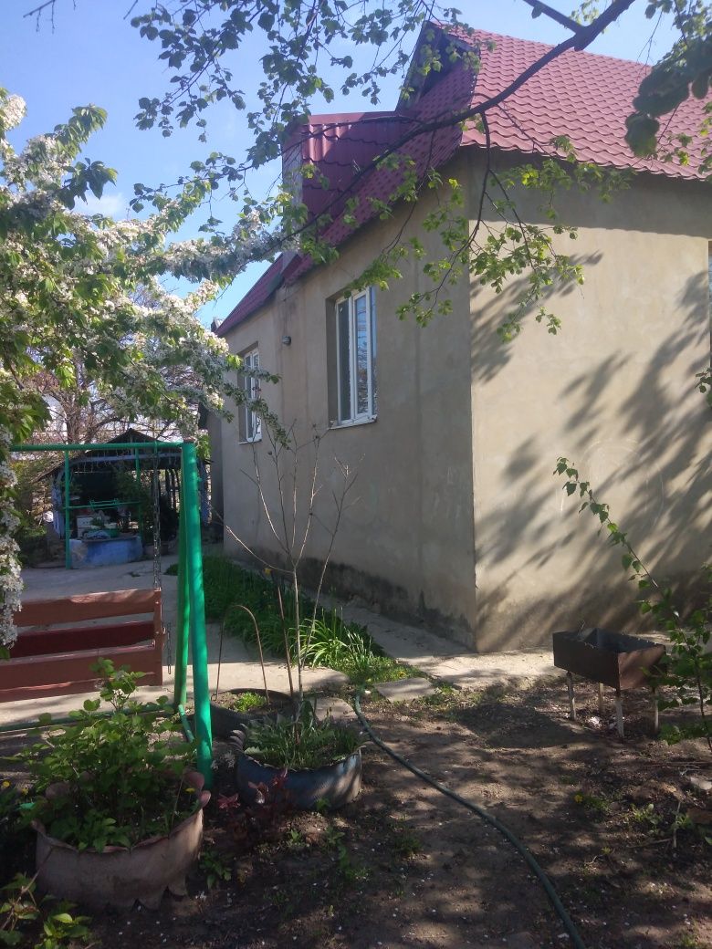 Продам срочно, участок с домом в ПГТ Авангард!!!