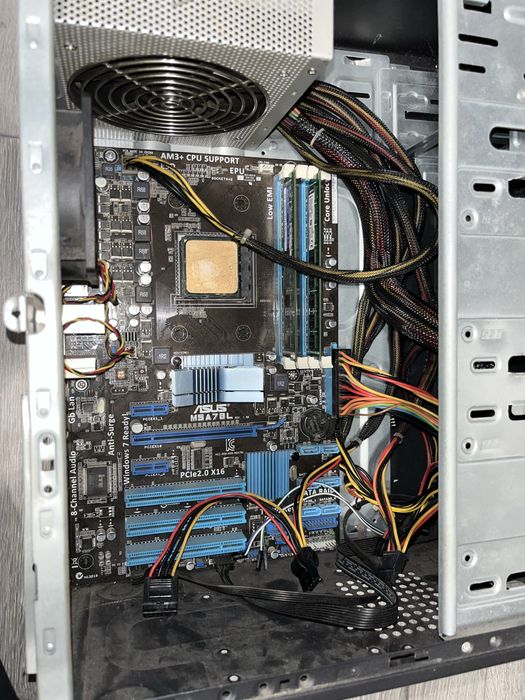 Продам системний блок + процесор + материнская плата