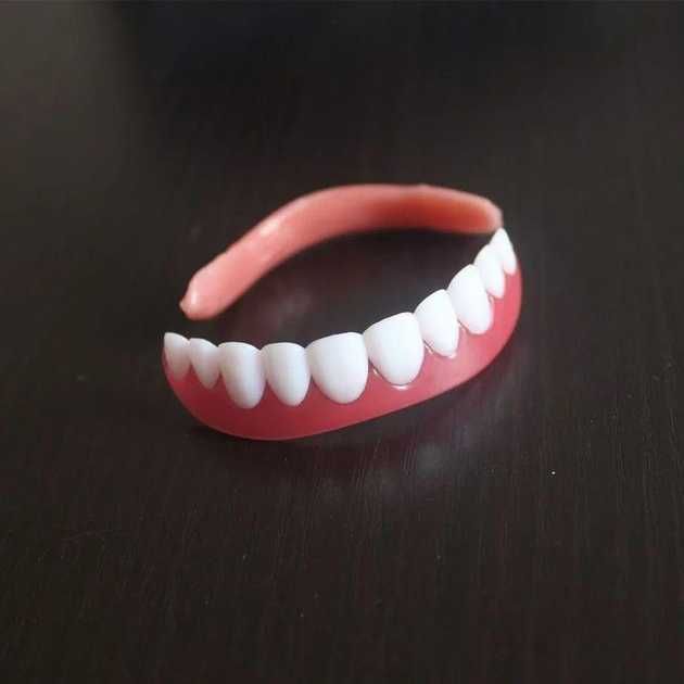 Виниры съемные для зубов верхней челюсти Perfect Smile Veneers