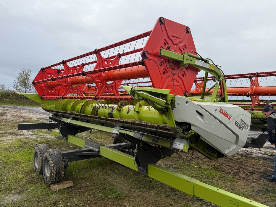 Kombajn Claas Tucano 420 + heder Vario V560