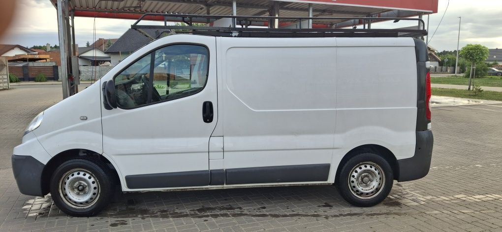 Renault trafic 2.0 dci