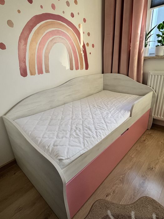 Łóżko dziecięce (od stolarza) z materacem