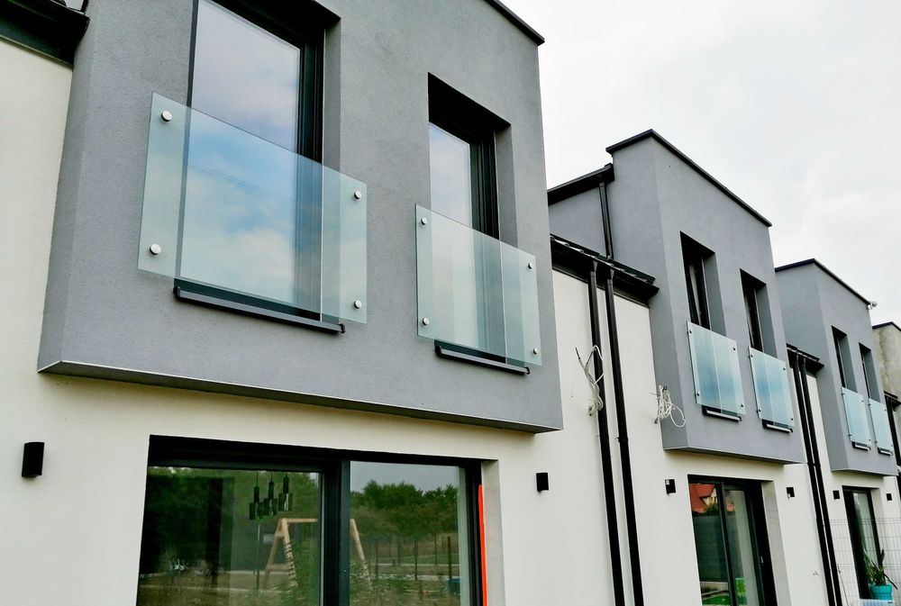 Balustrady nierdzewne szklane
