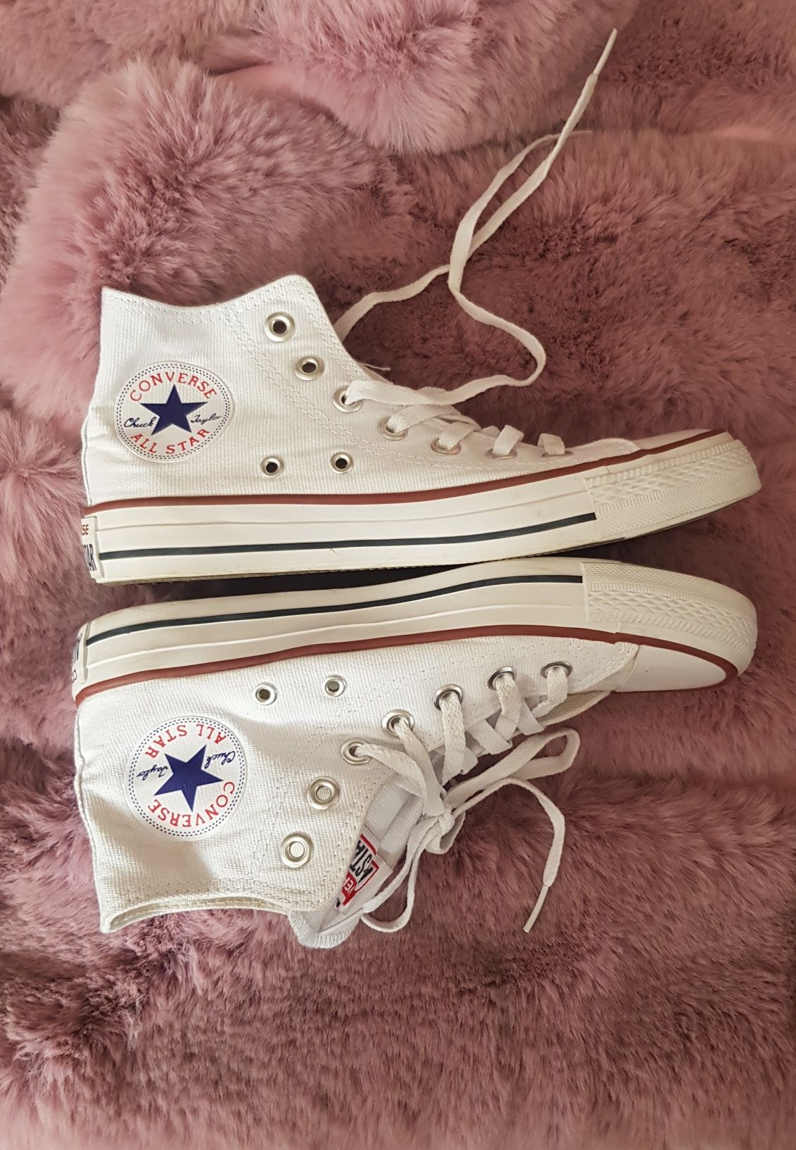 Converse. Конверсы для мальчика и взрослого.. Стильные.