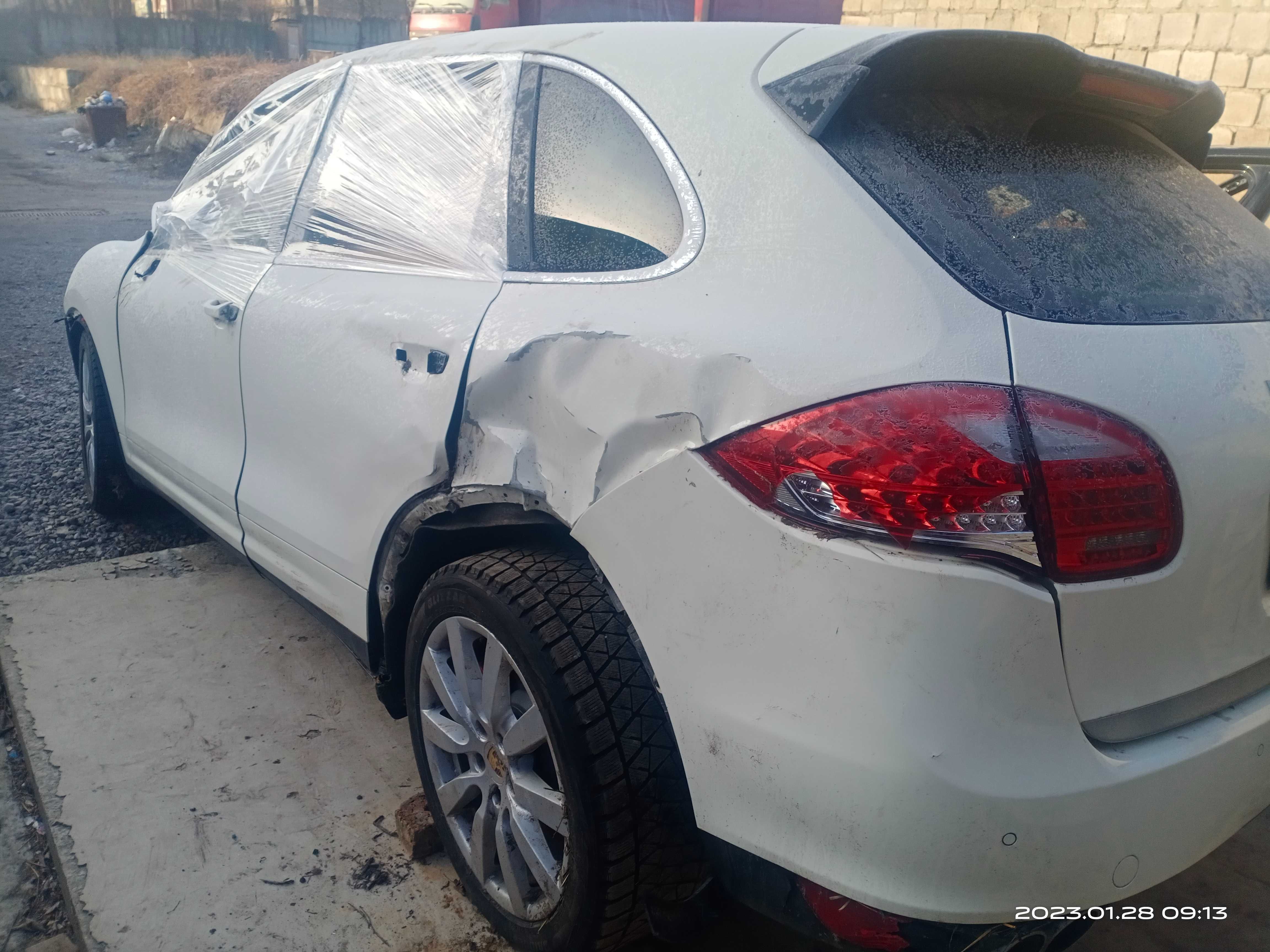 Накладка вставка подкрылок дефлектор Porsche Cayenne 958 10- Разборка