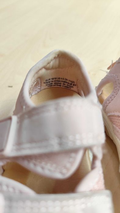 Sandálias de menina H&M