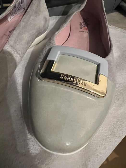 Desapego!! Sapatilha Callaghan em camurça • Tam 40 • NOVA!