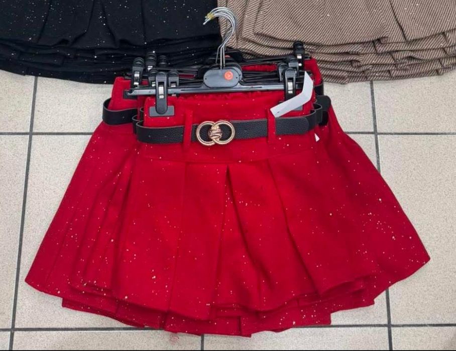 Спідничка для дівчинки