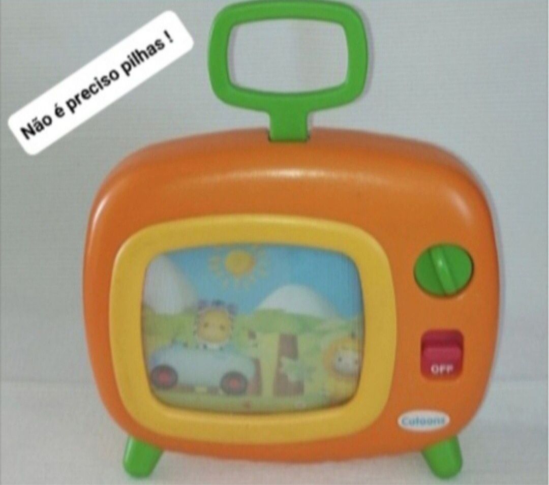 Peluches, televisão musical, caixa musical e/ou jogos musicais...