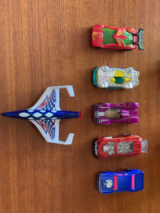 Aviões Mattel do Filme Planes da Disney e carrinhos Hotweels