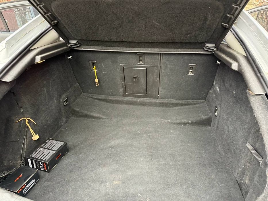 В цю ціну додою комплект літньої резини  18радіусу