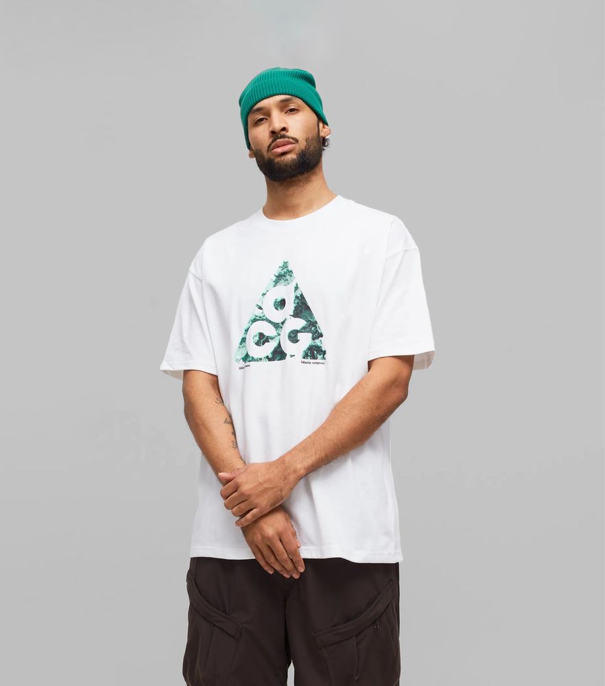 Футболка Nike ACG Northwest's Cascade Mountain Range Tee (loose fit)