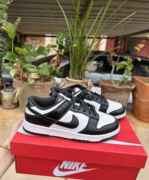 Dunk Black Low White Panda EU 41