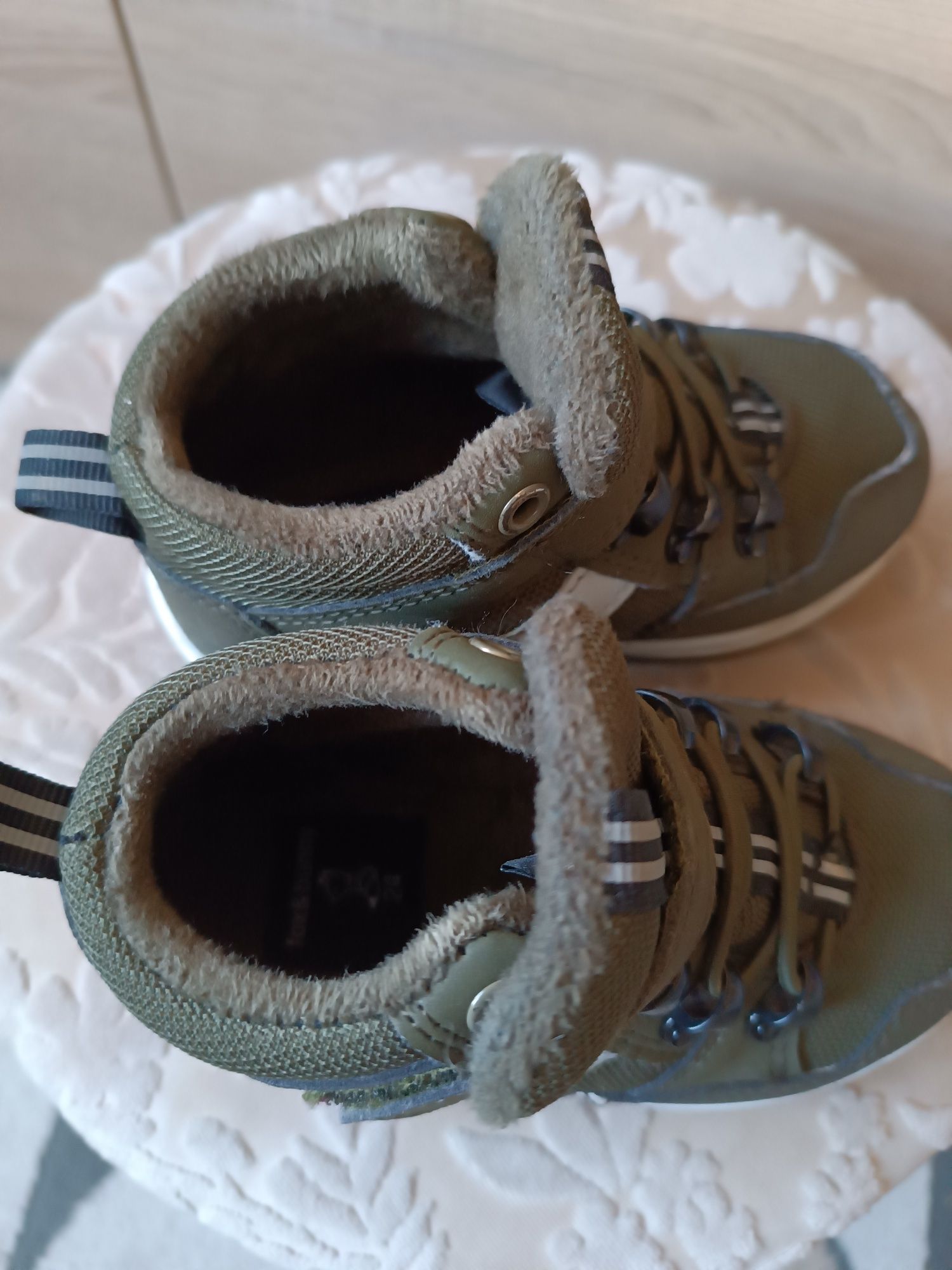 Buty chłopięce na rzepy 24