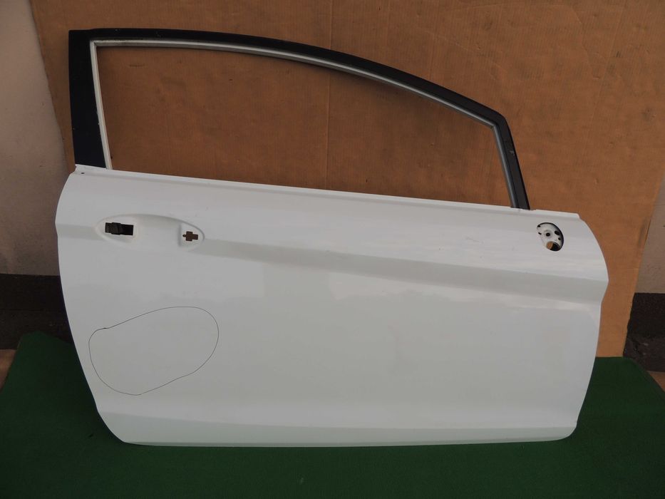 Drzwi przód przednie prawe Ford Fiesta MK7 3D 08,09,10,11,12,13,14-17