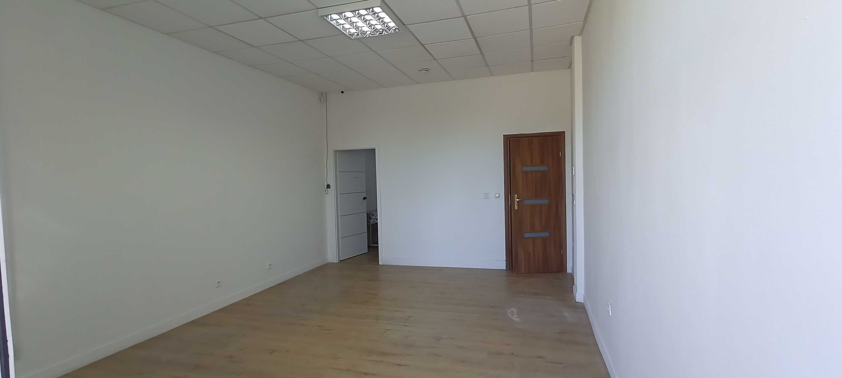 Wynajmę lokal biurowy ok 40m2 z magazynem