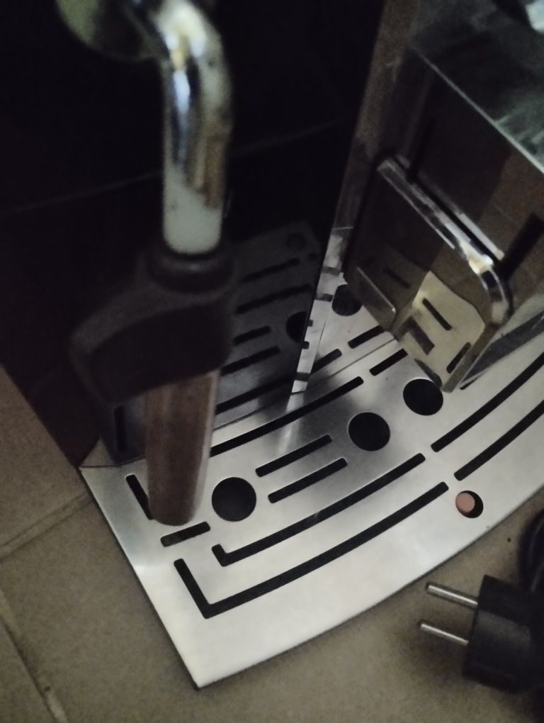 Ekspres do kawy  SAECO Syntia