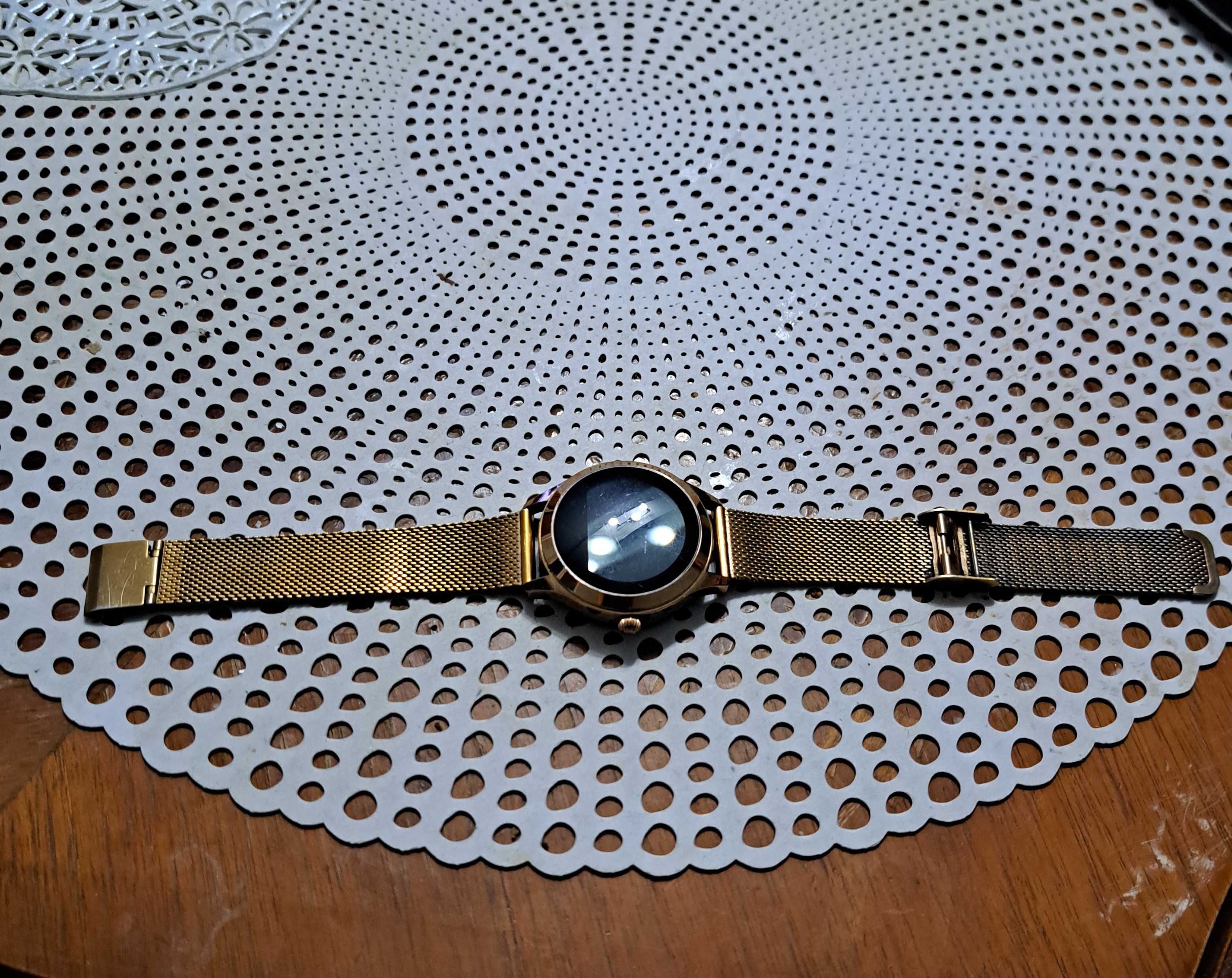 Zegarek damski smartwatch