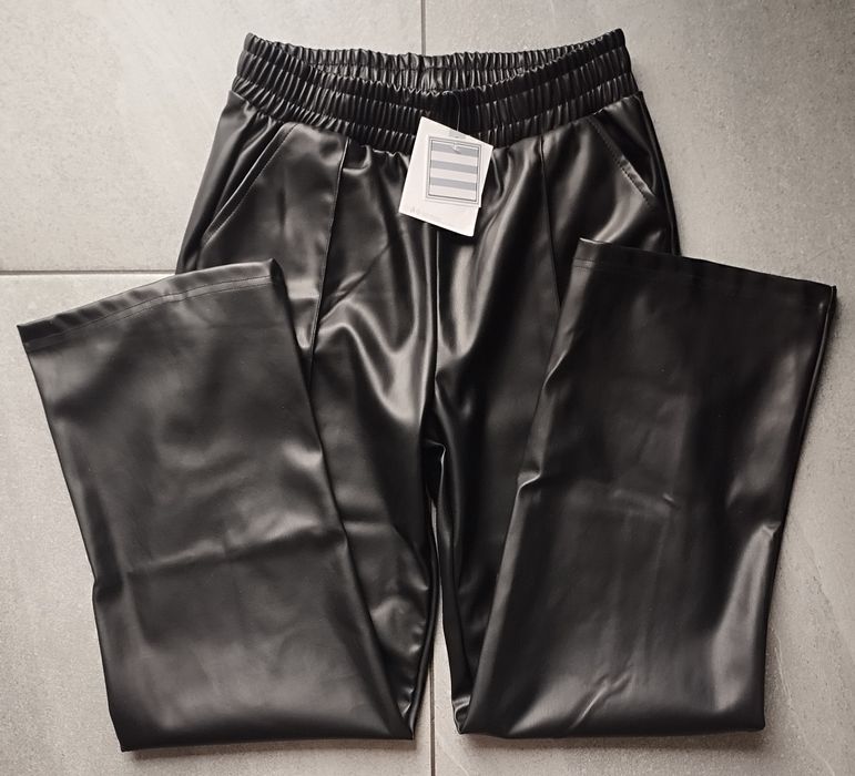 Spodnie z eco skóry - baggy rozm.164
