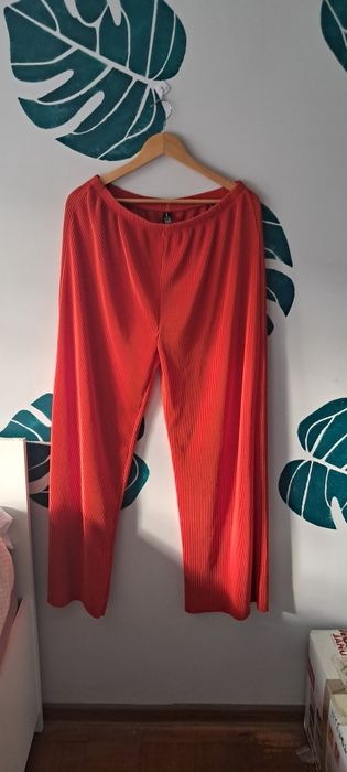 Pomaranczowe szwedy prazkowane tall Undiz XL